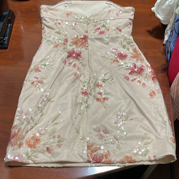 JEWEL BADGLEY MISCHKA Coral Pink Floral Embellished Strapless Dress Size 4 - Picture 2 of 7